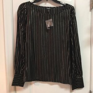 EXPRESS BLACK LONG SLEEVED BLOUSE W/GOLD THREAD🛍